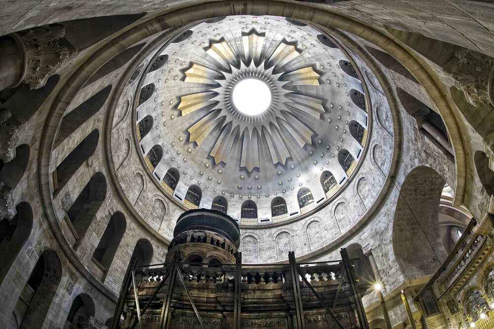 Church Services in Israel- Inside the Church of the Holy Sepulchre