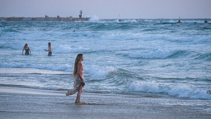 Tourist on the beach, Tel Aviv