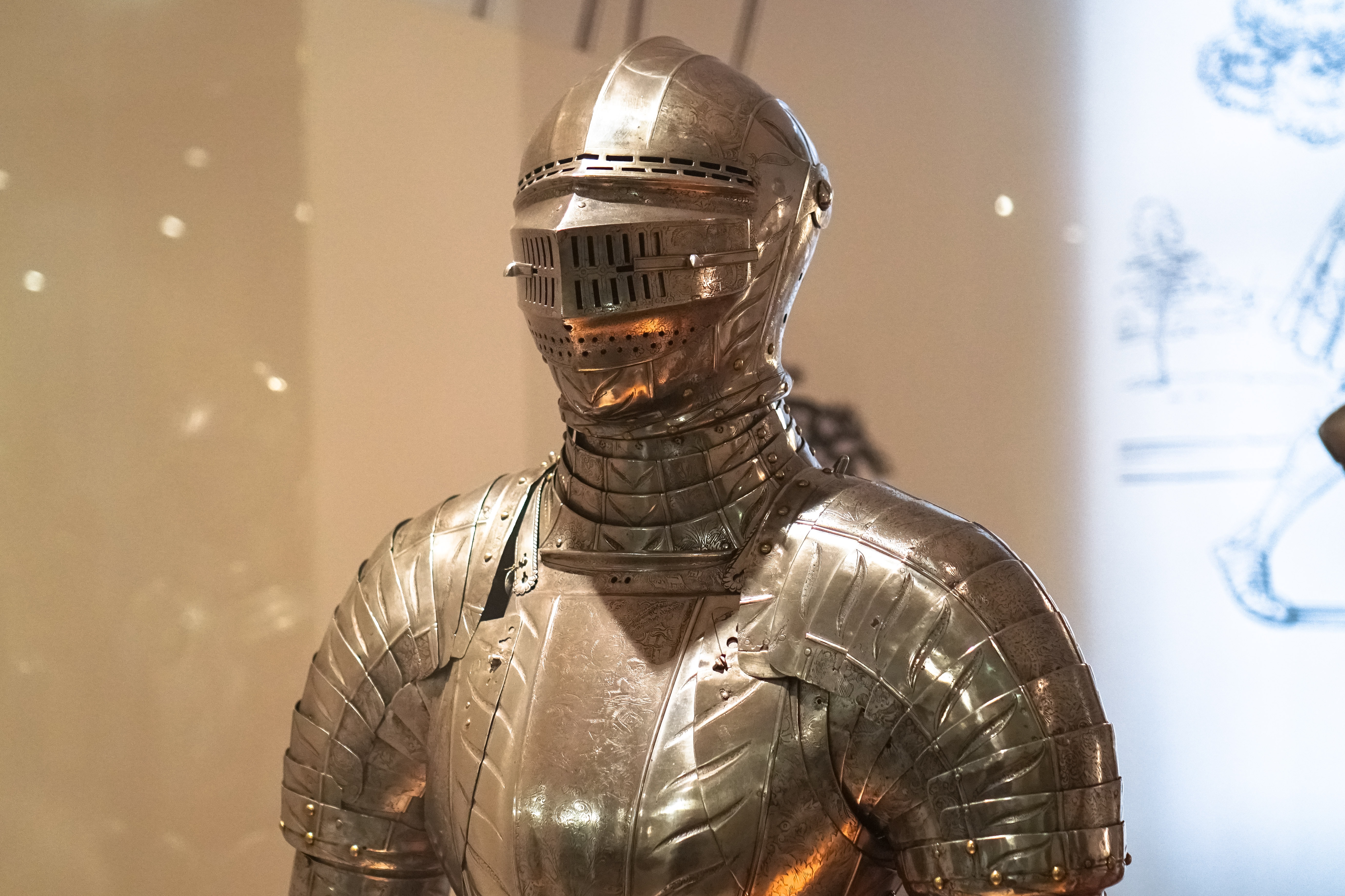 Knight's armor, the Army Museum, Paris