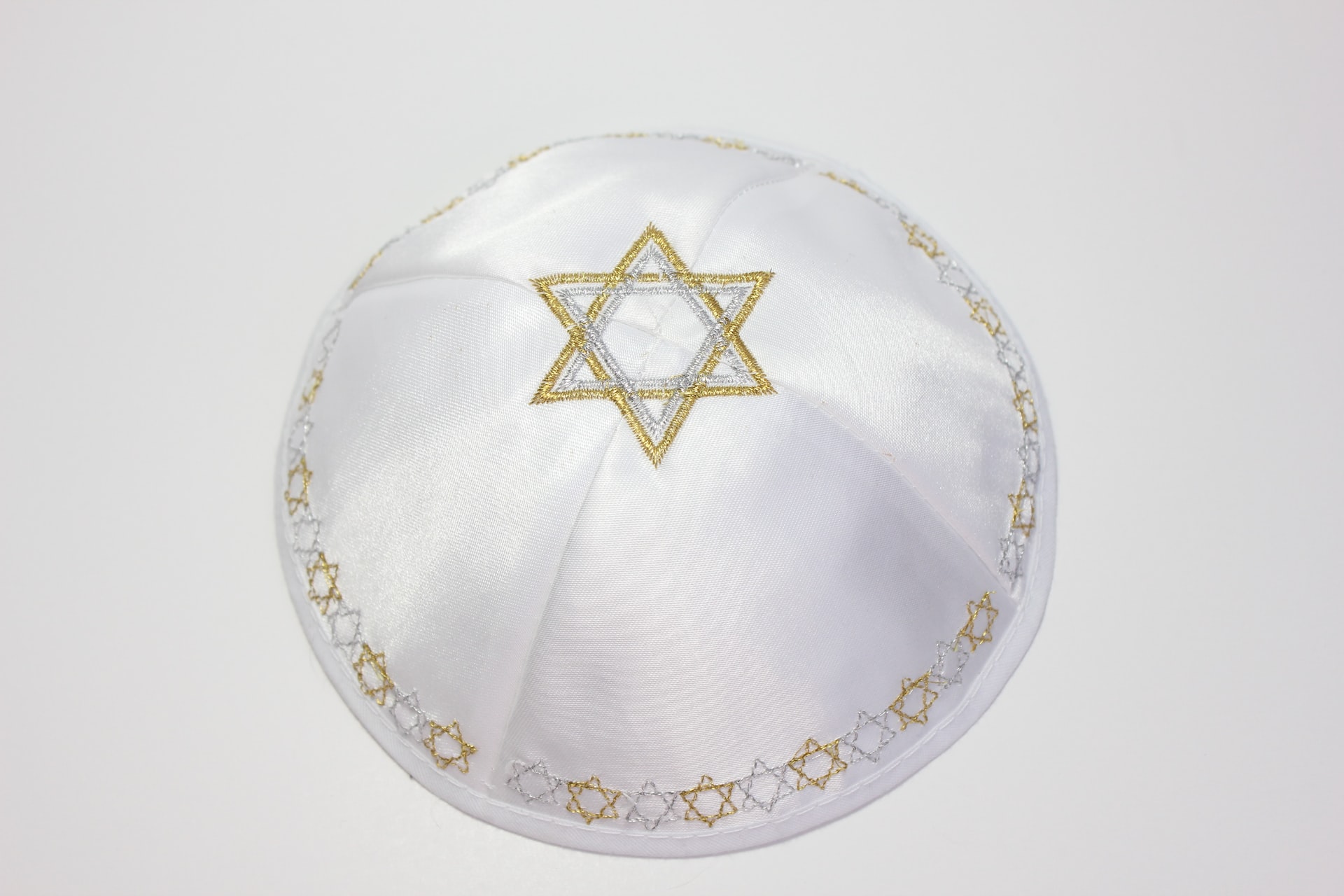 White yarmulke/kippah for Yom Kippur/Rosh Hashanah