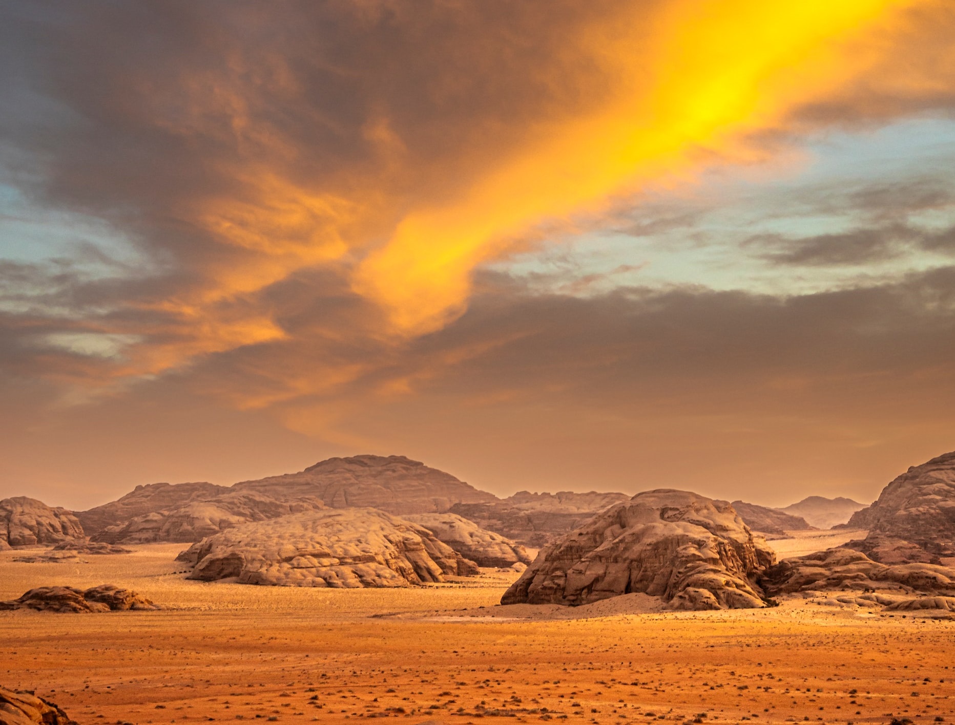 Reasons you should visit Wadi Rum from Israel- Just like Mars. Wadi Rum