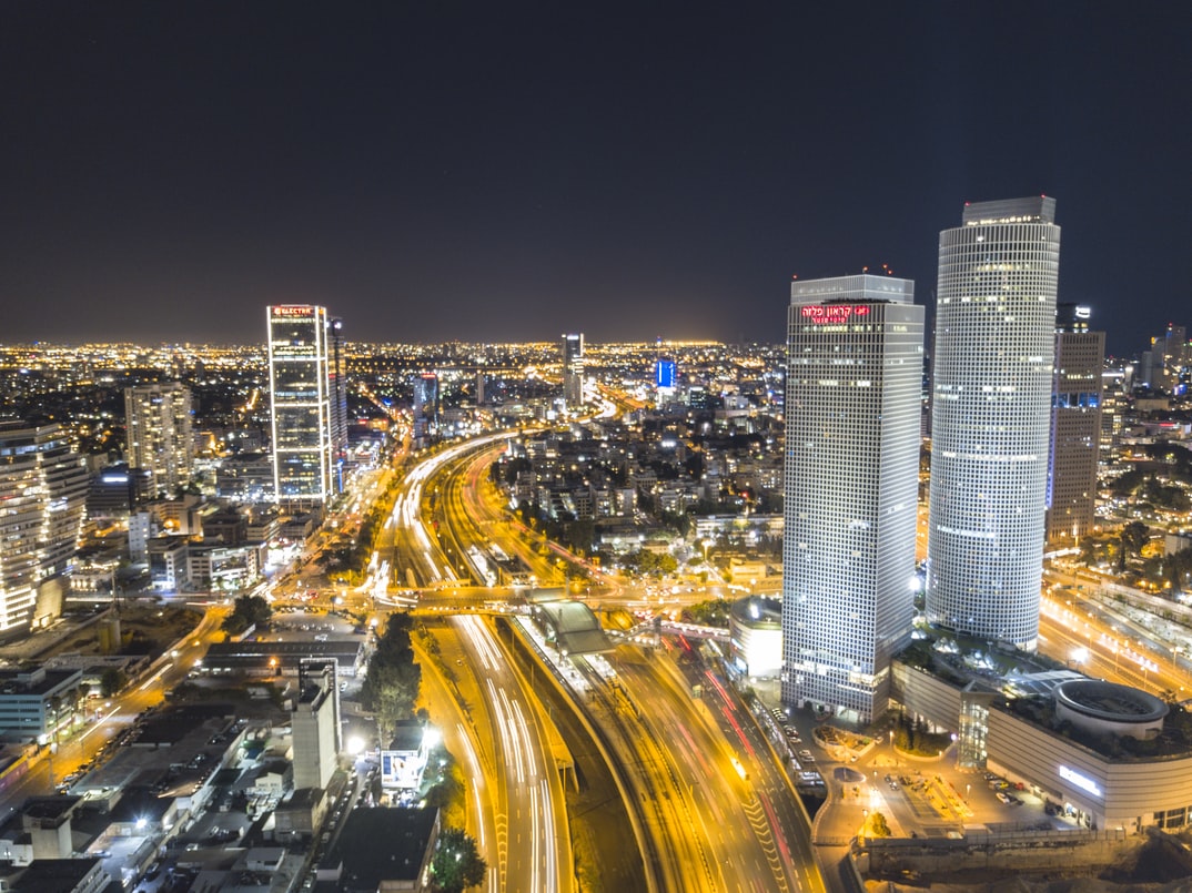 How to Travel Israel on a Budget- Rush hour in Tel Aviv, Israel