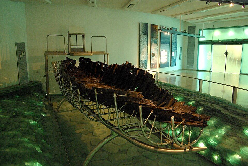 The ancient boat on display at the Yigal Allon Center, Ginosar