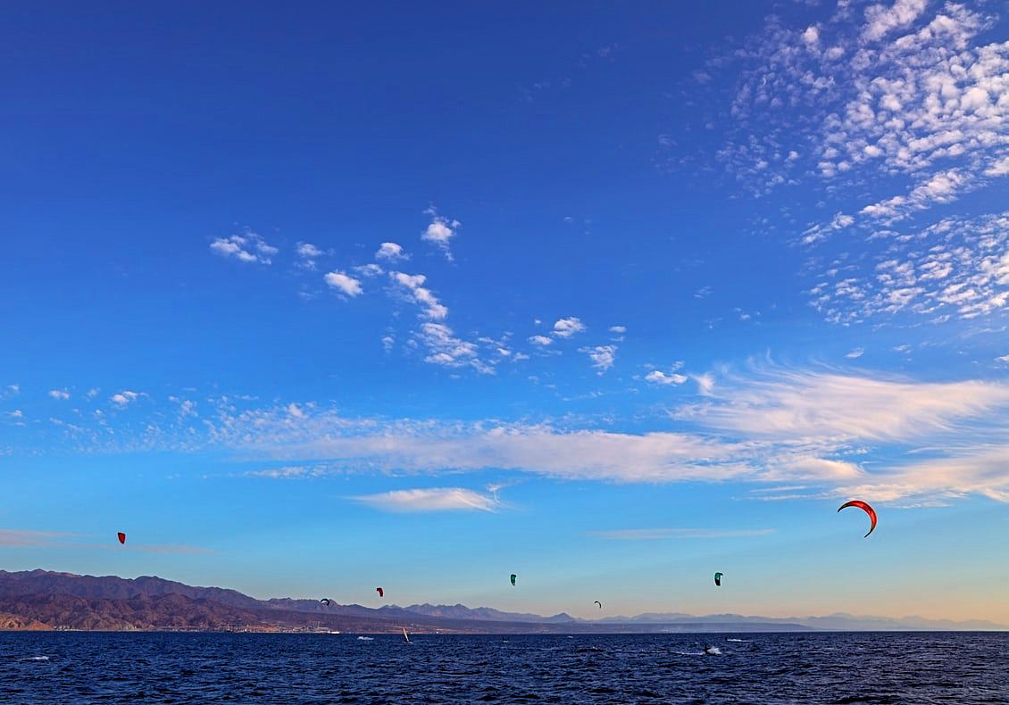 Kitesurfing in Eilat, Israel