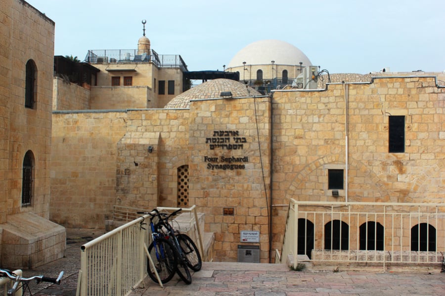 Sephardi synagogues