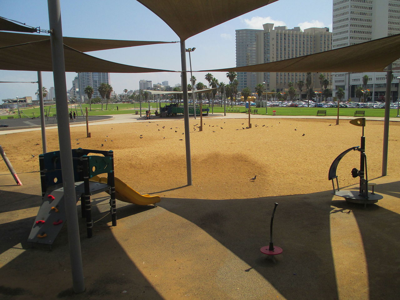charles clore park, tel aviv