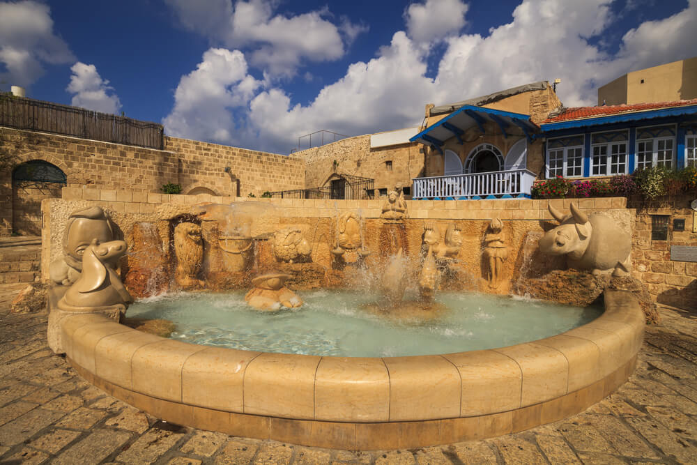 Zodiac Signs Fountain